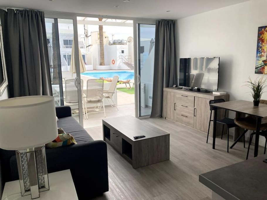 Apartment Airconditioned 2bed Poolside Puerto del Carmen (Lanzarote)