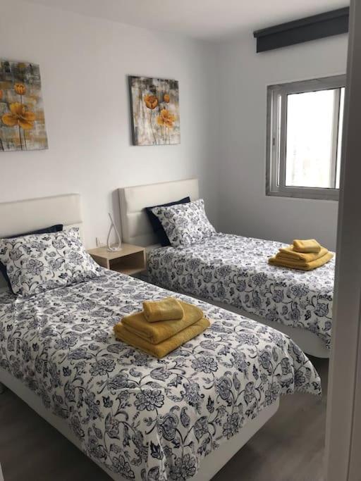 Airconditioned 2bed Poolside Puerto del Carmen (Lanzarote)