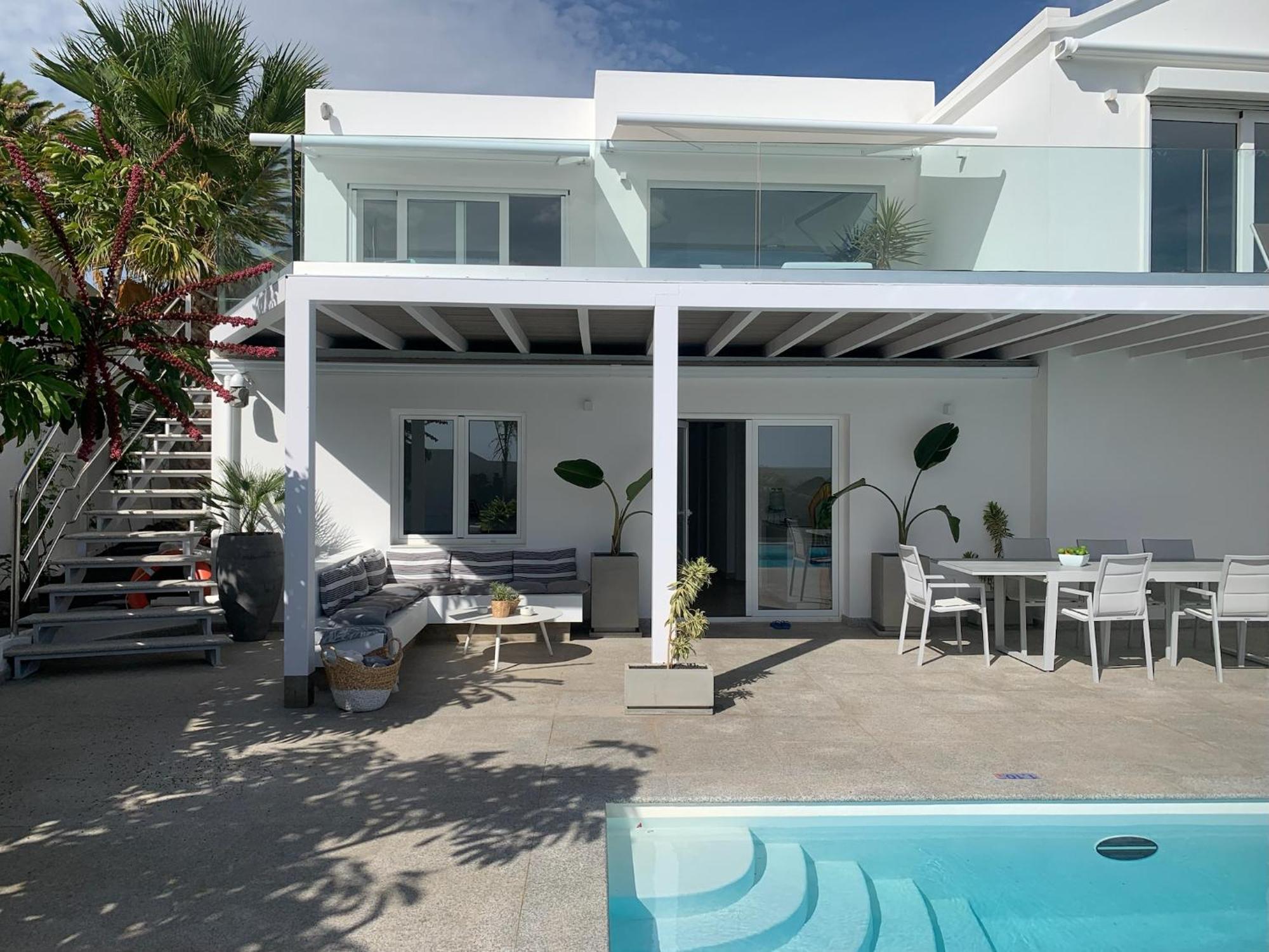Villa Del Mar Lanzarote - Luxury Beachhouse