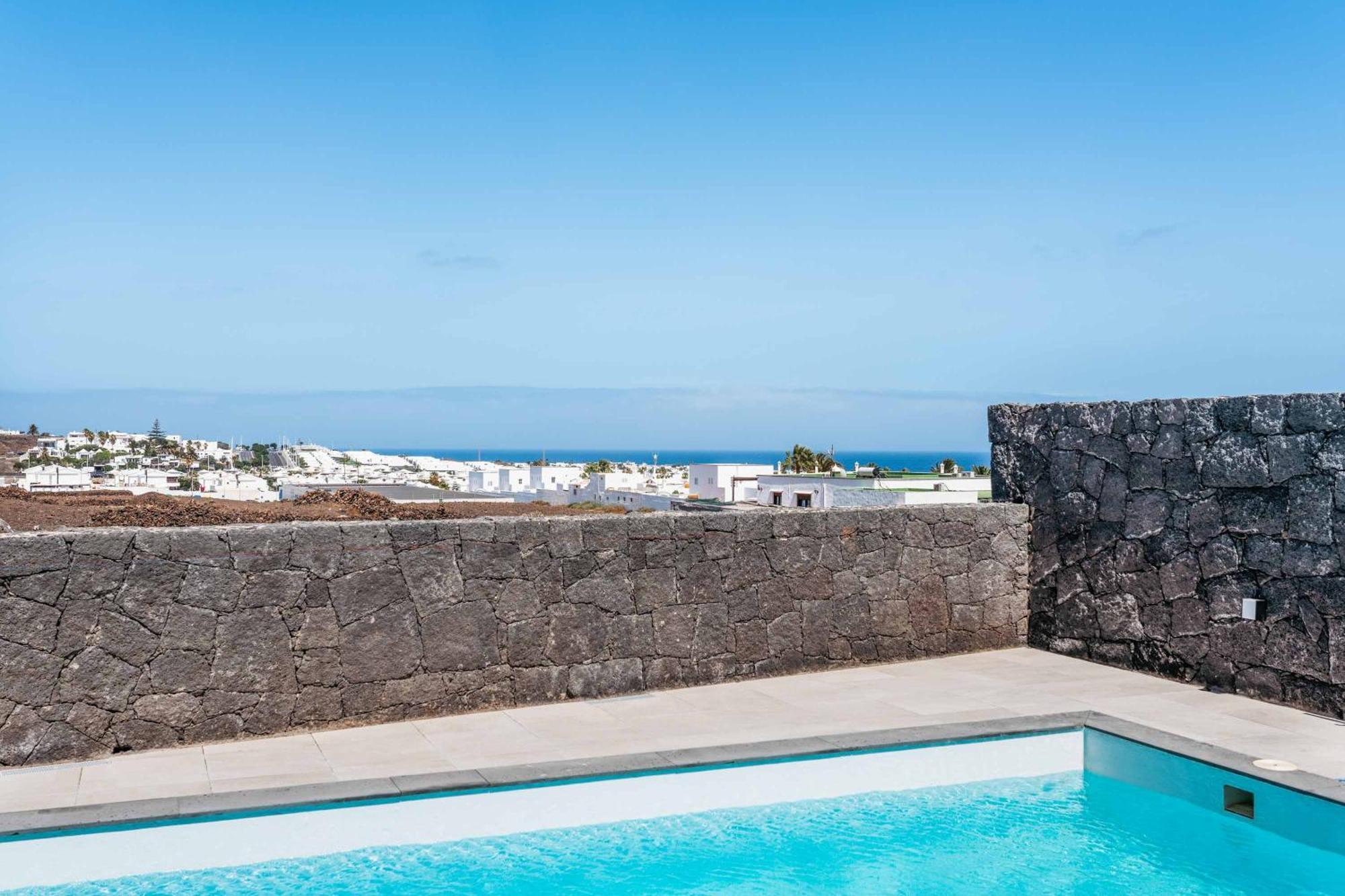 Bernadette Villa Puerto del Carmen (Lanzarote)