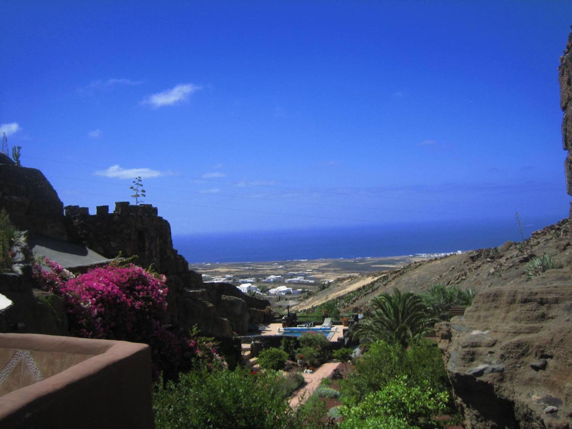 Castillo Lanzarote Sophie - Luxury -sleep In A Volcanic Cave With Heated Pool * Tias