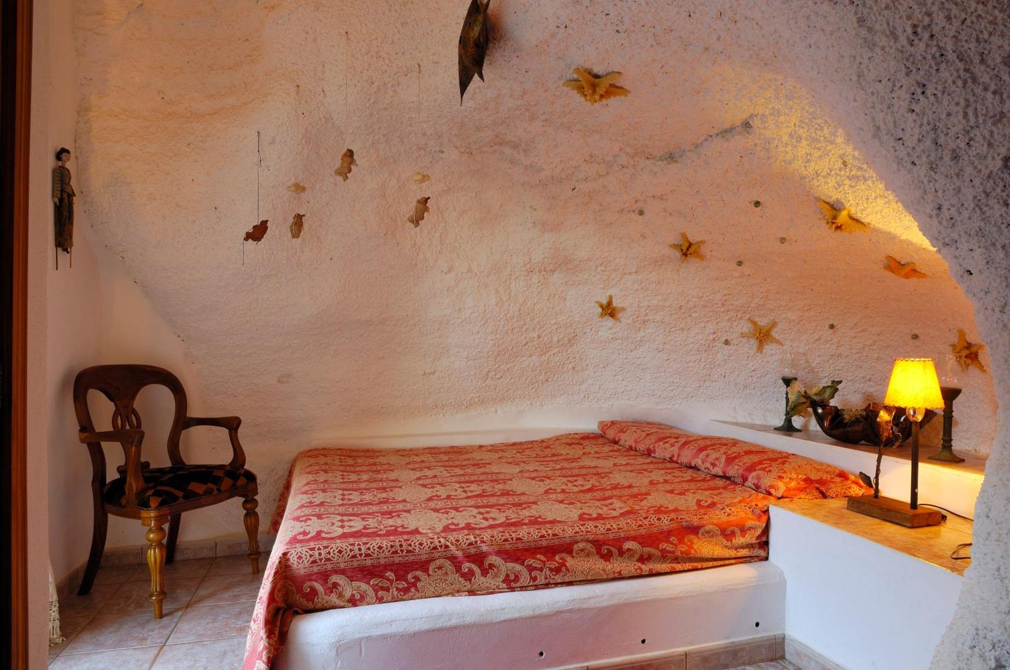 Villa Castillo Lanzarote Sophie - Luxury -sleep In A Volcanic Cave With Heated Pool