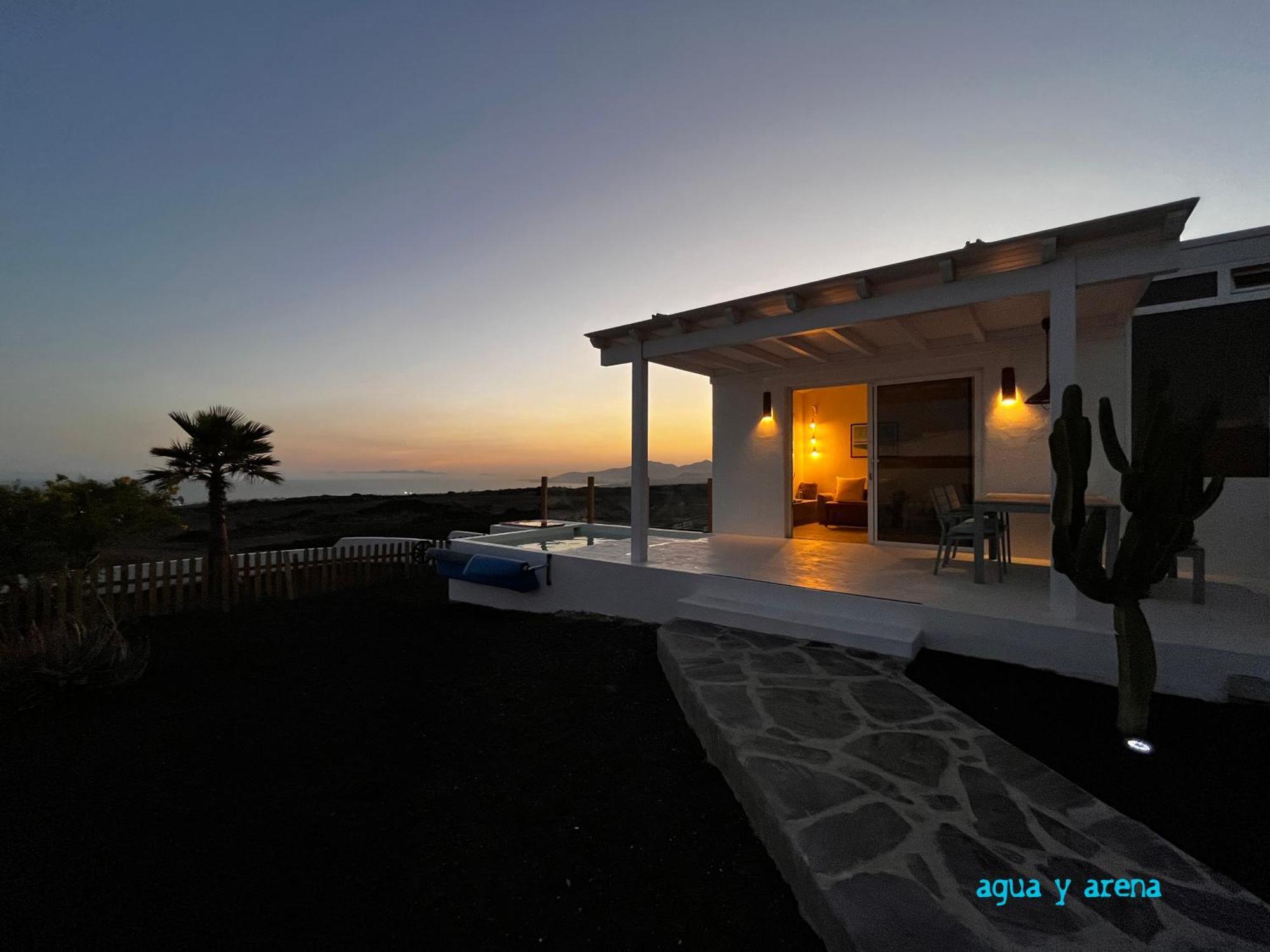 Casa Tie' Lanzarote Vista Mar - Piscina Relax - Adults Only *
