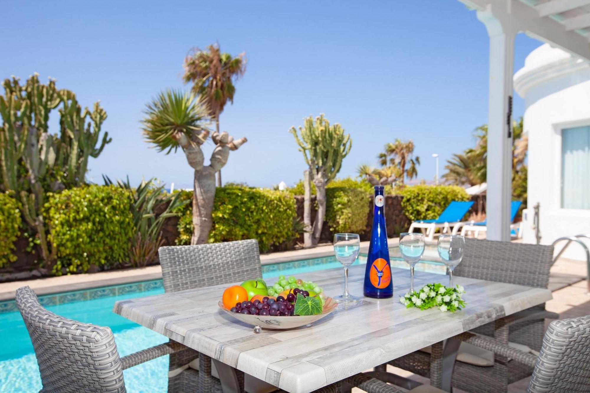 Modern Mojones 3 Bedrooms Private Heated Pool Marcus Villa Puerto del Carmen (Lanzarote)