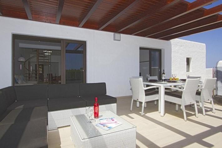 Mirador Mojones Mojones Puerto Del Carmen Lanzarote Villa