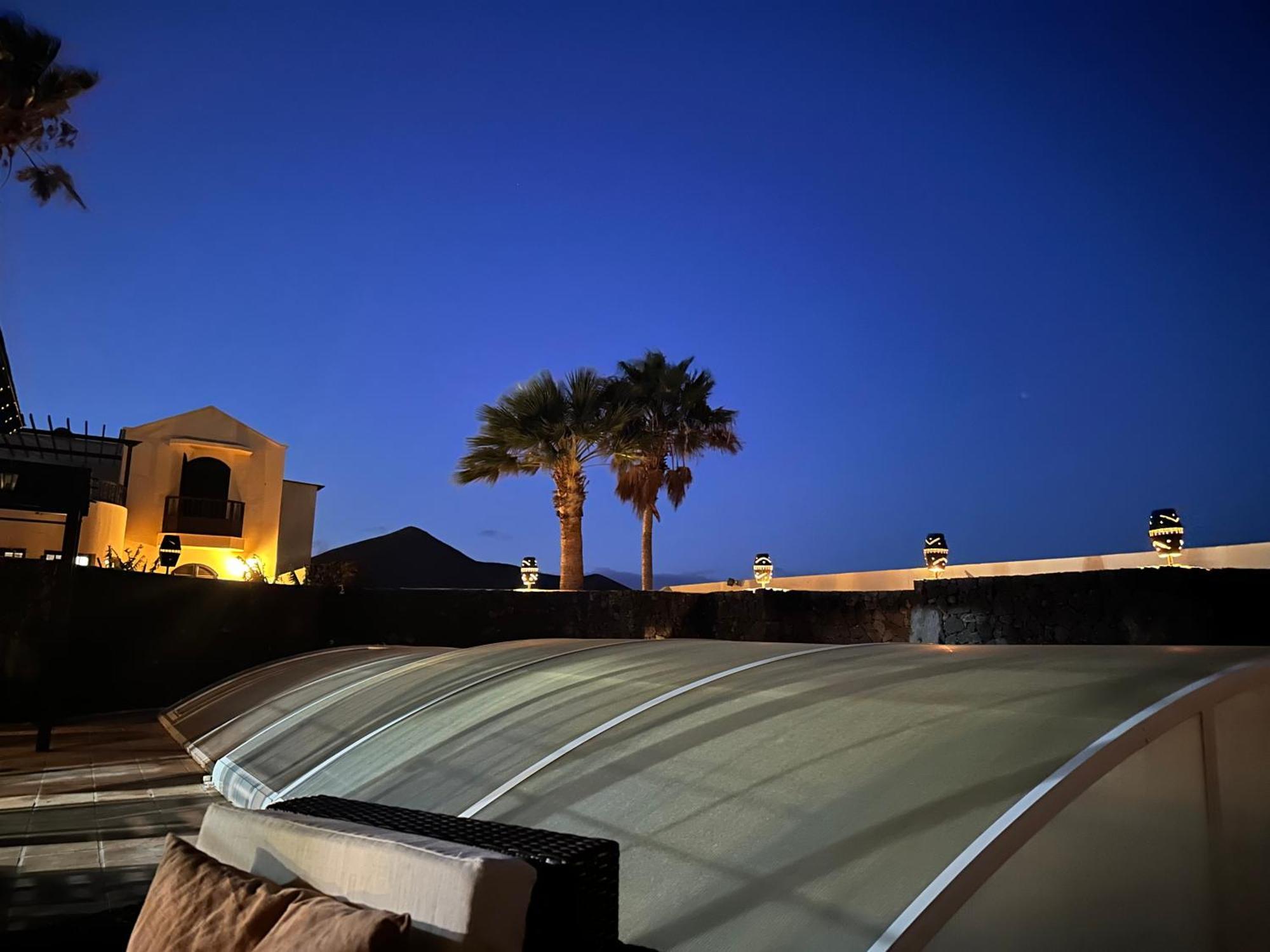 Apartment Luxury Canarian With Large Pool In Costa *