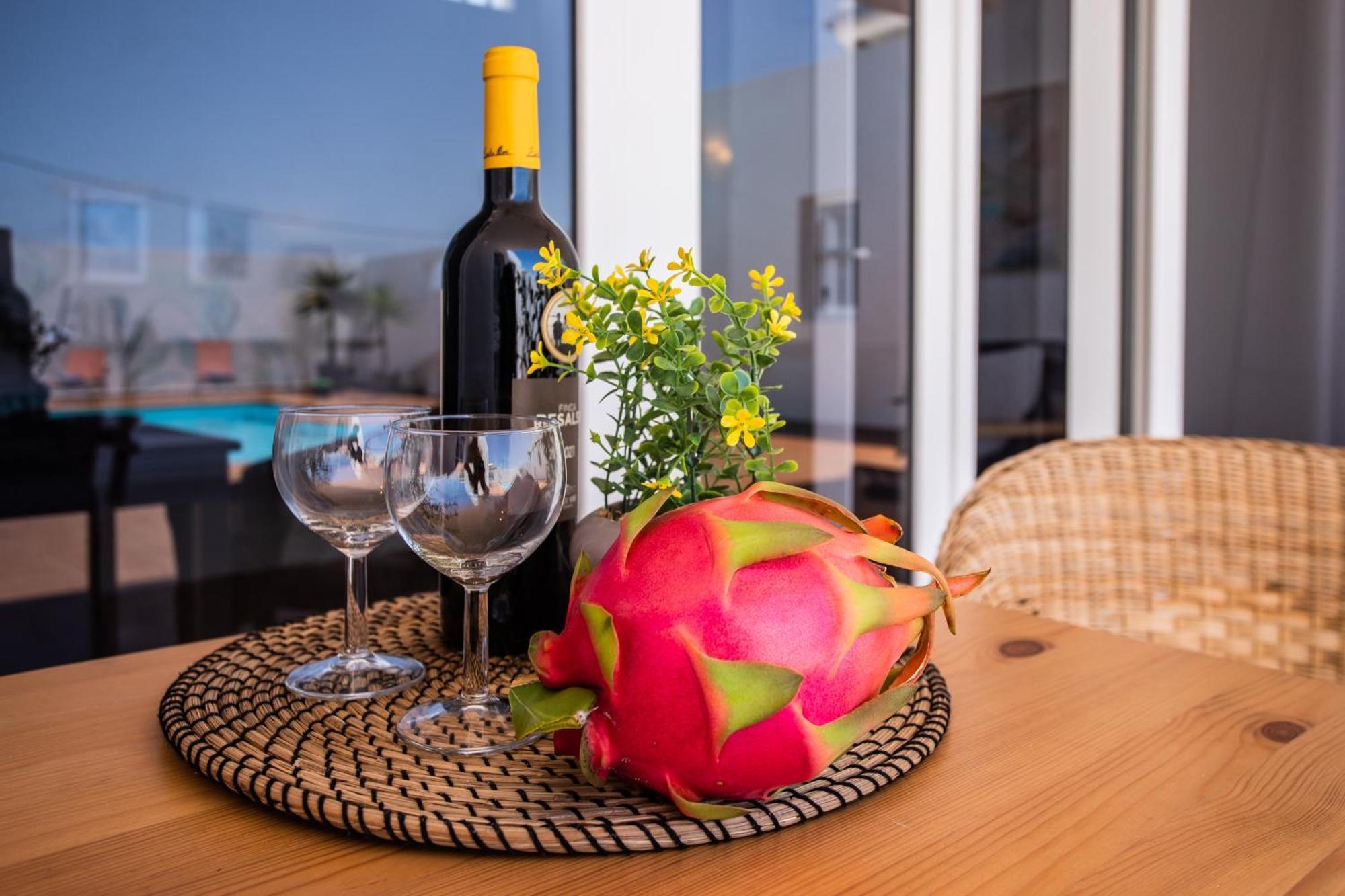Dulce Celestino Lanzarote Villa