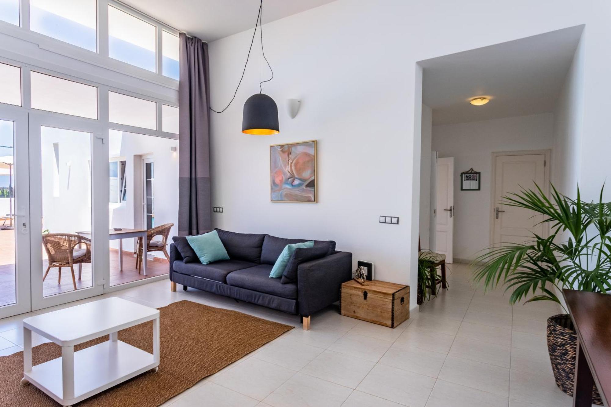 Dulce Celestino Lanzarote Villa Nazaret
