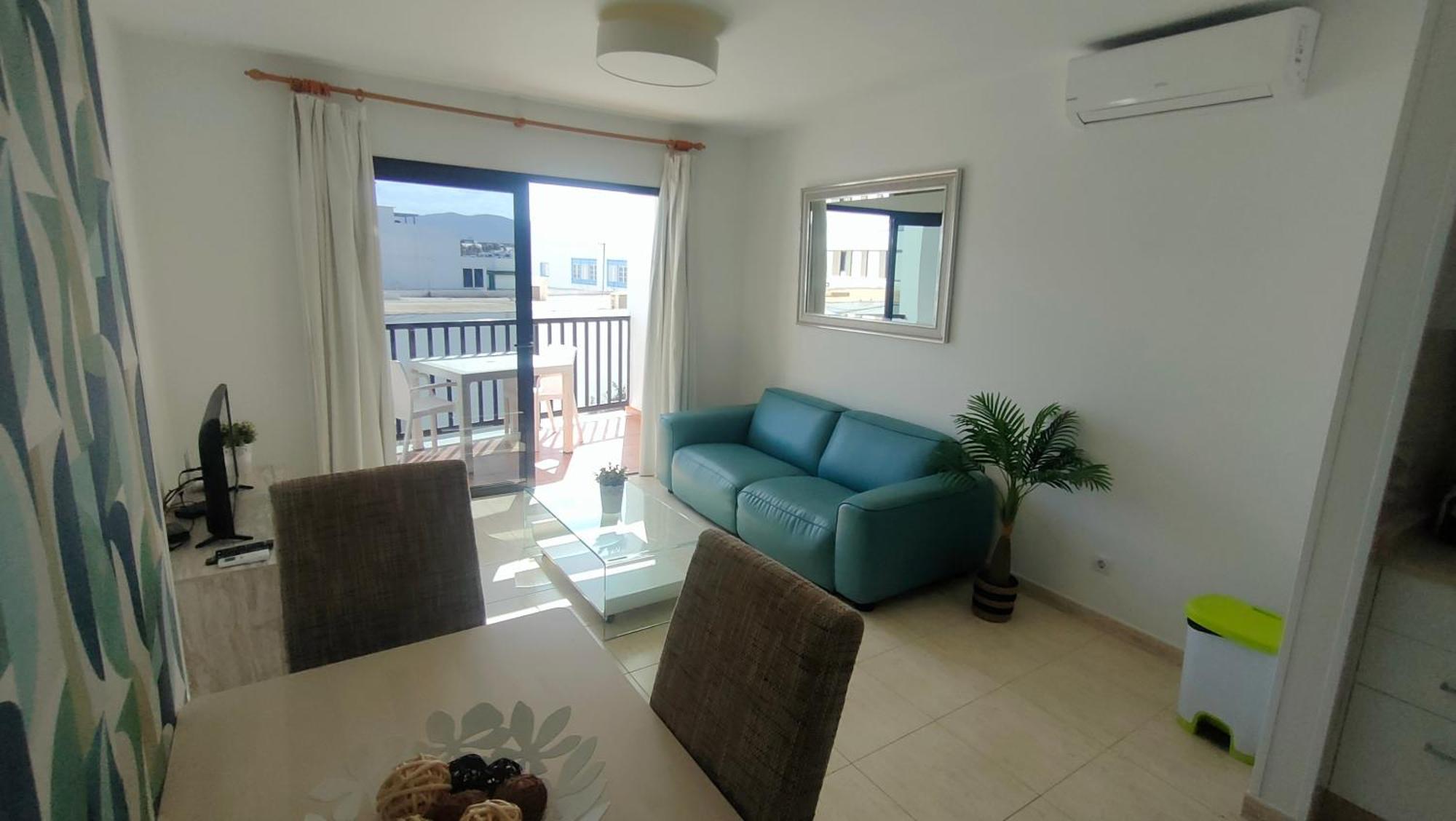 Sara 3 Apartment *