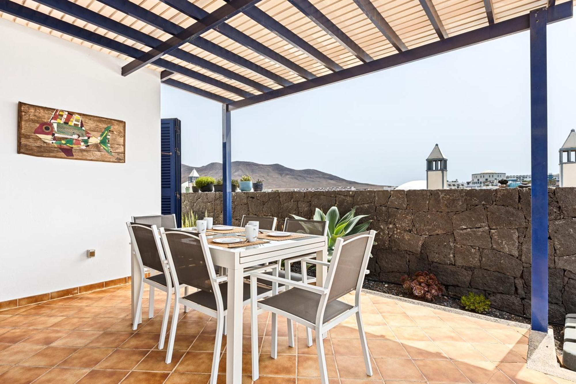 Holiday home Liv *