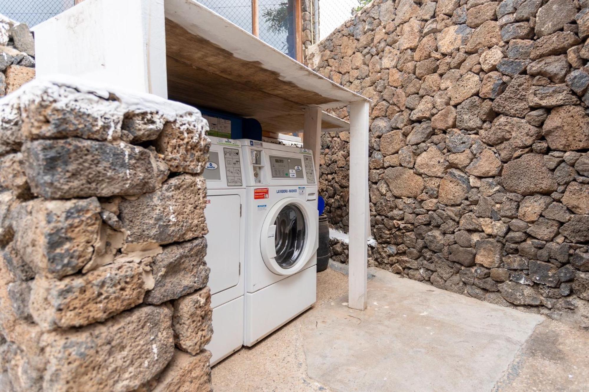 Relaxing Upper Floor Apartment- Exclusive Complex. Apartamento Los Pocillos