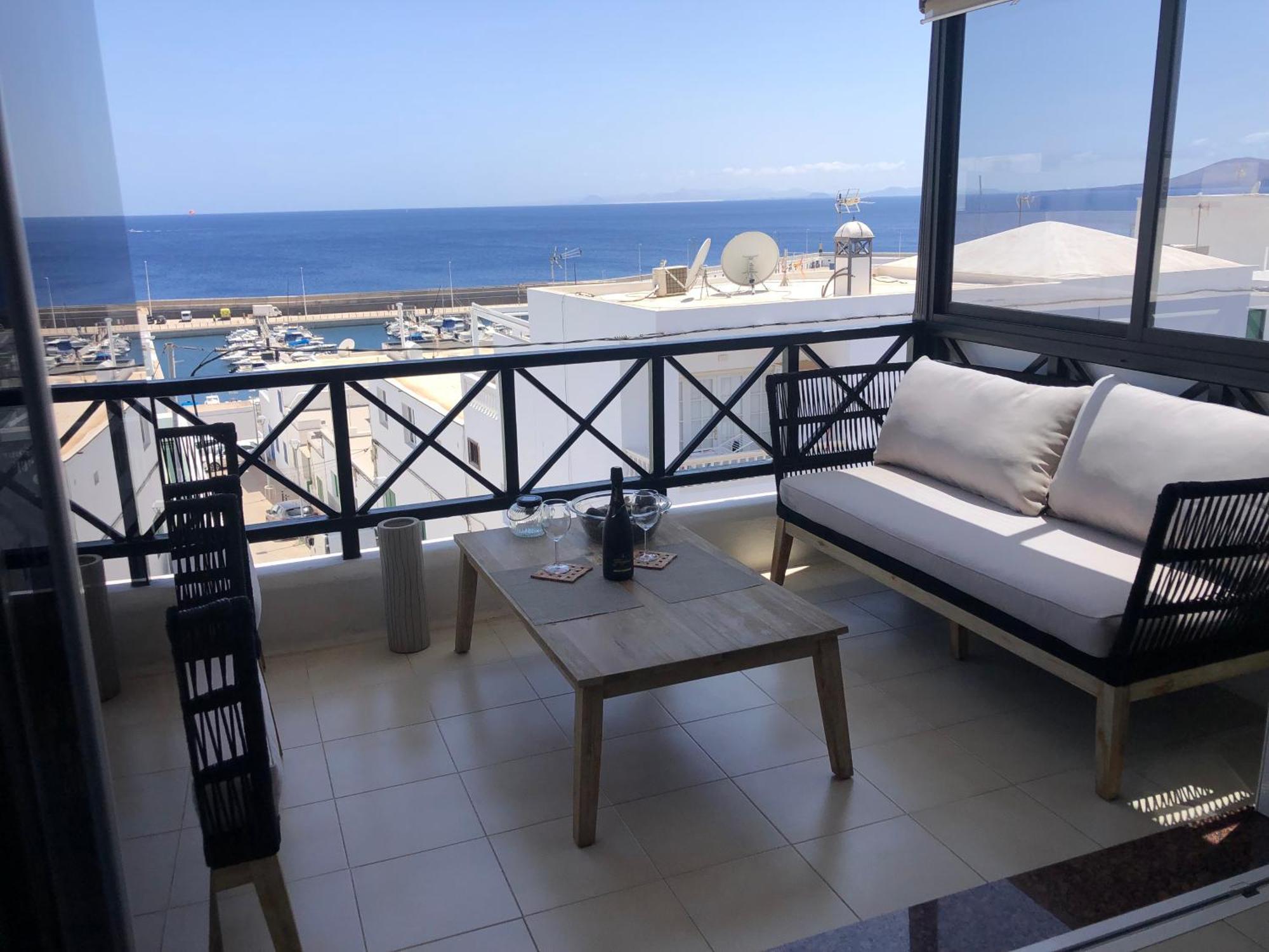 Apartamento The Blue Dragon By The Port Puerto del Carmen (Lanzarote)