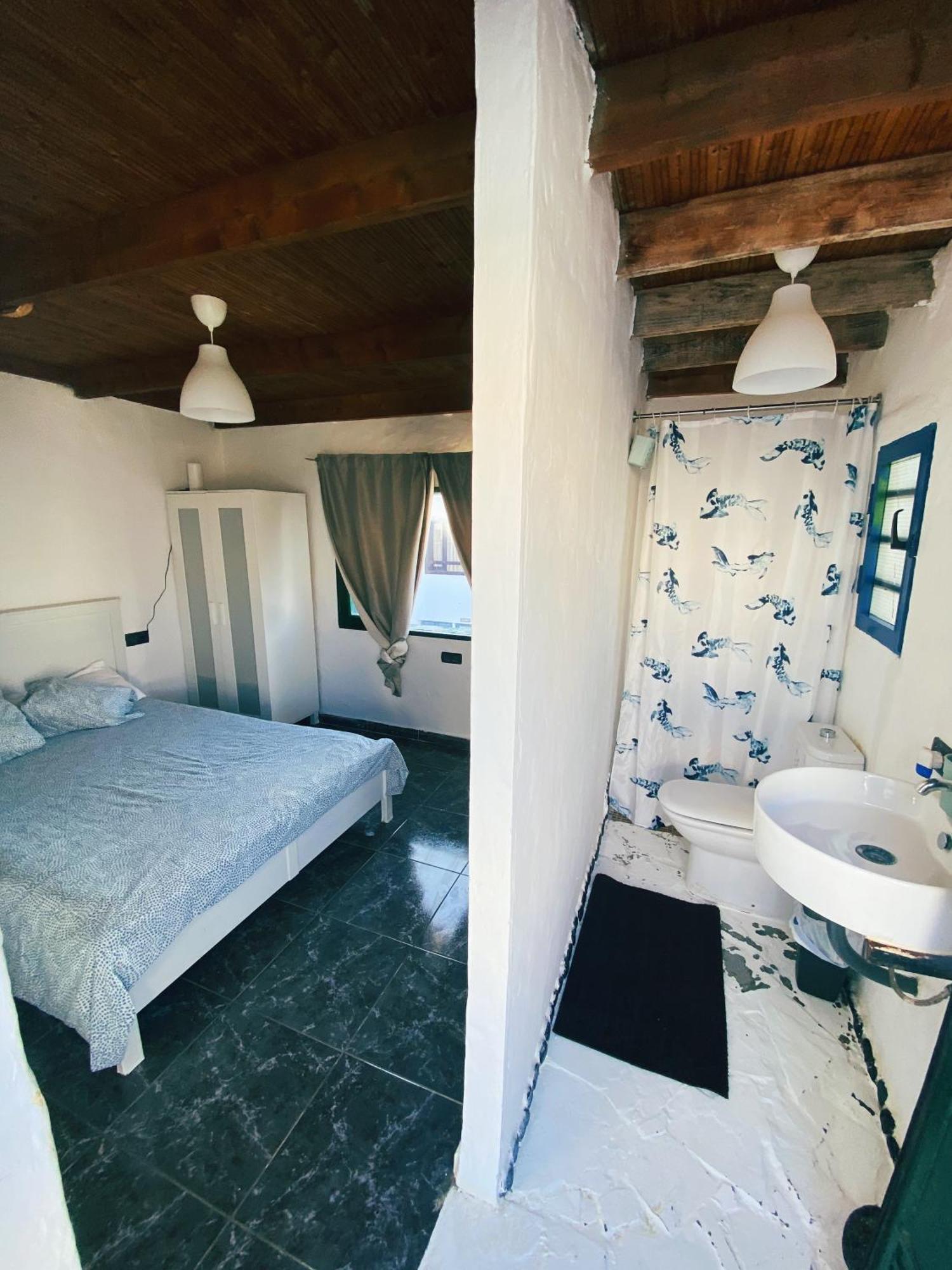 15 Homestay *