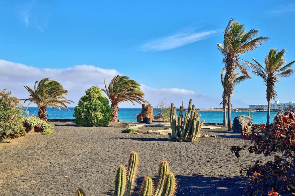 Cactus, Playa Y Piscina