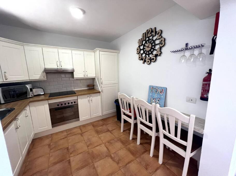 The Sallies - 3 Bedroom With Private Pool Holiday home