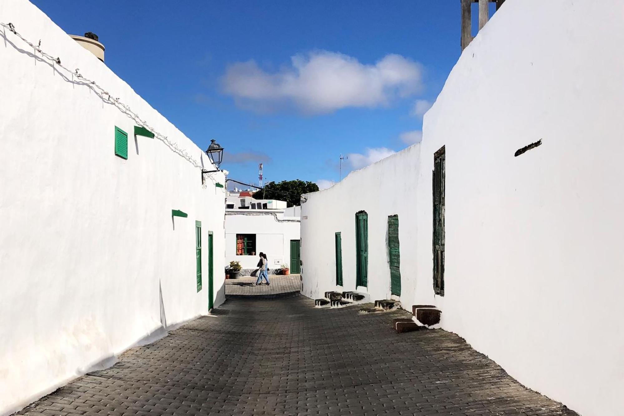 Casa Lupe. Art-inspired Courtyard House In
