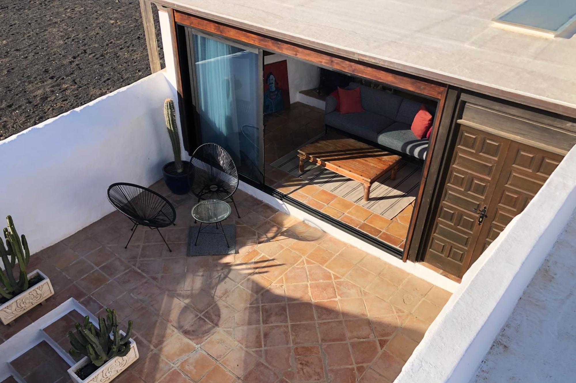 Сasa de vacaciones Casa Lupe. Art-inspired Courtyard House In