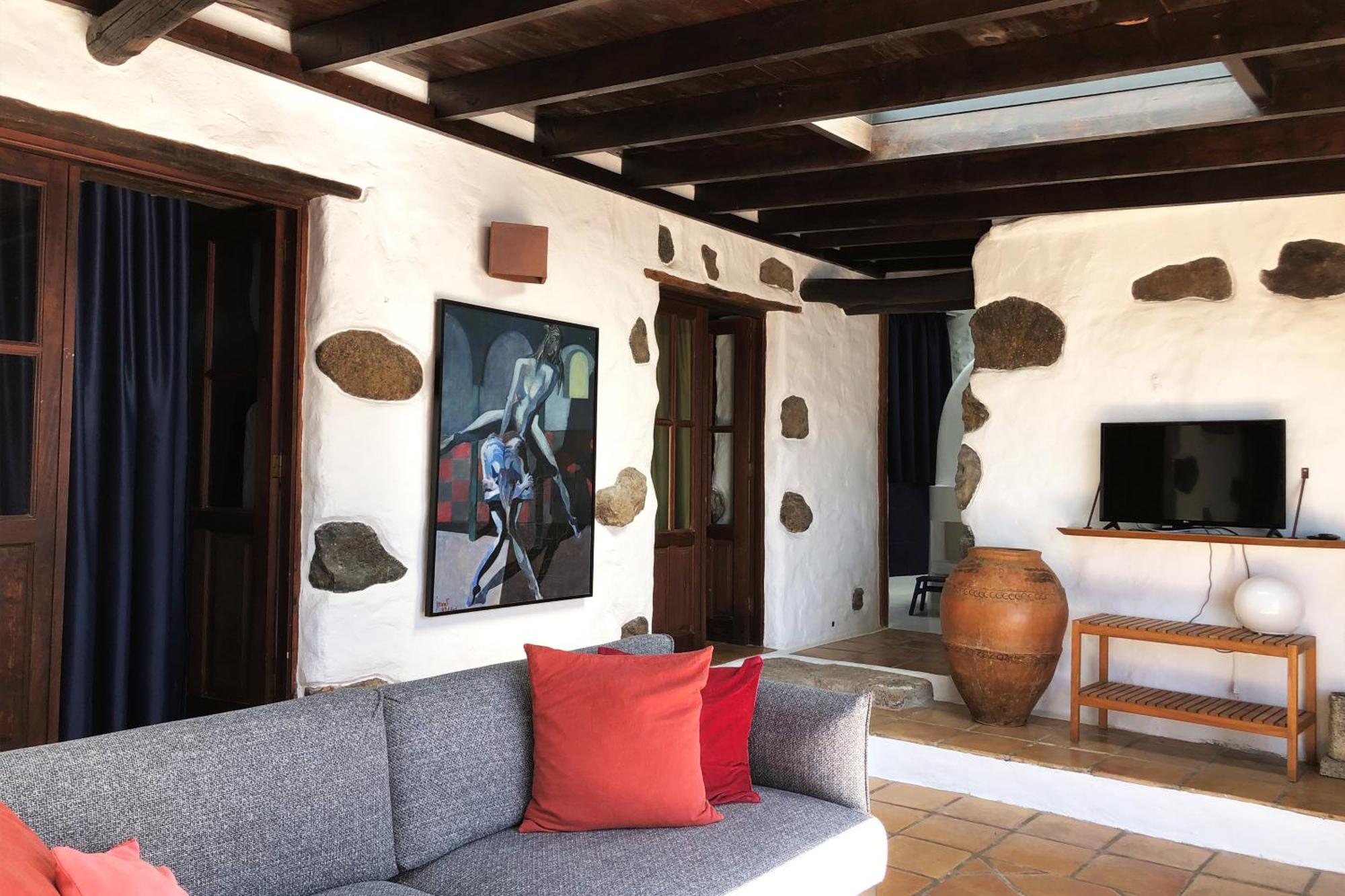 Casa Lupe. Art-inspired Courtyard House In * Teguise (Lanzarote)