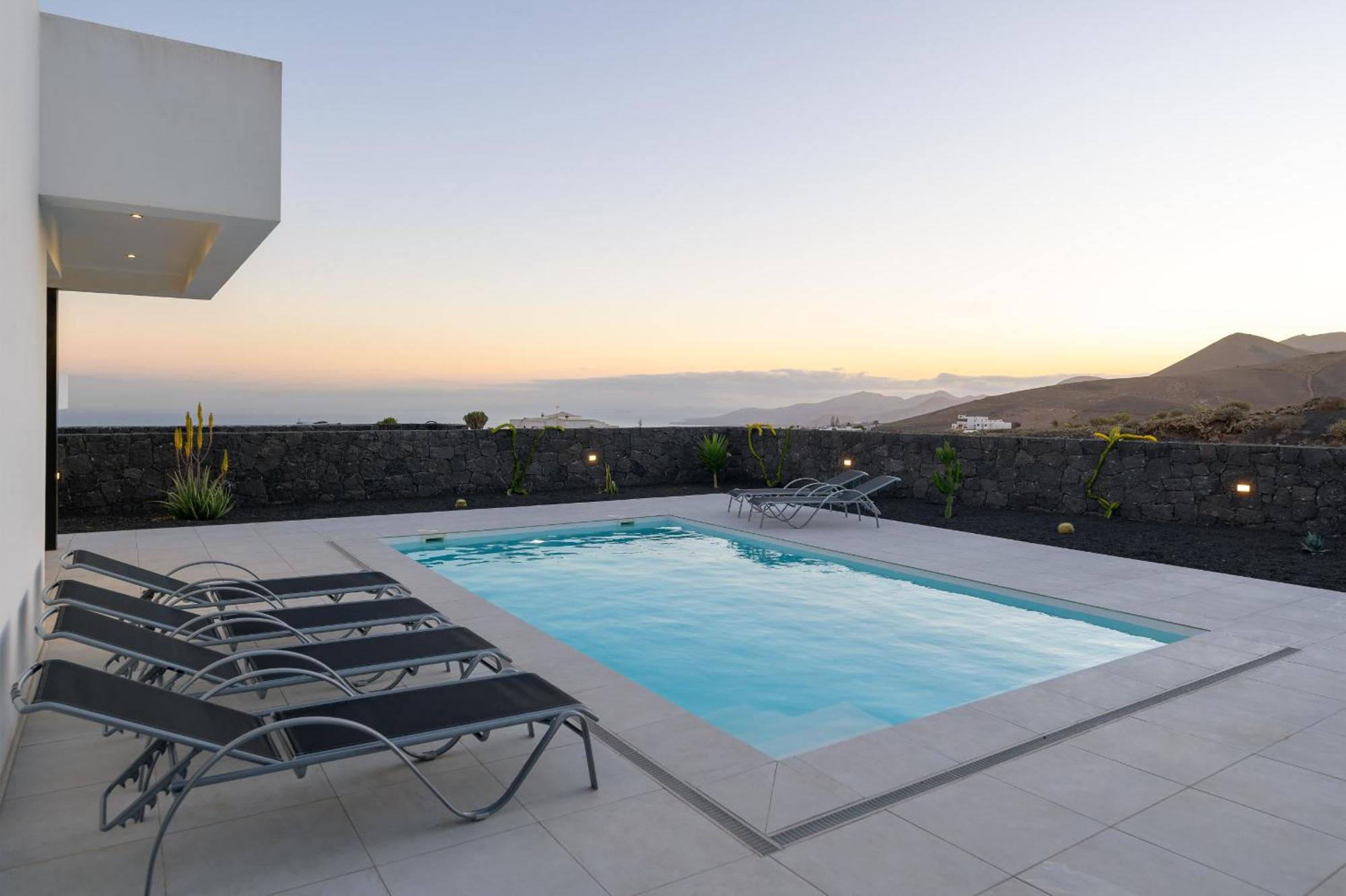 Ainara Villa