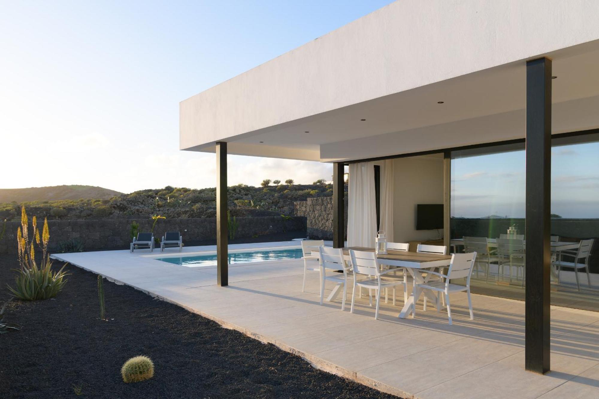 Ainara Villa *