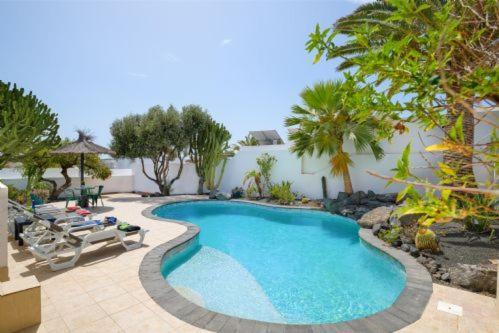 Villa Primera *