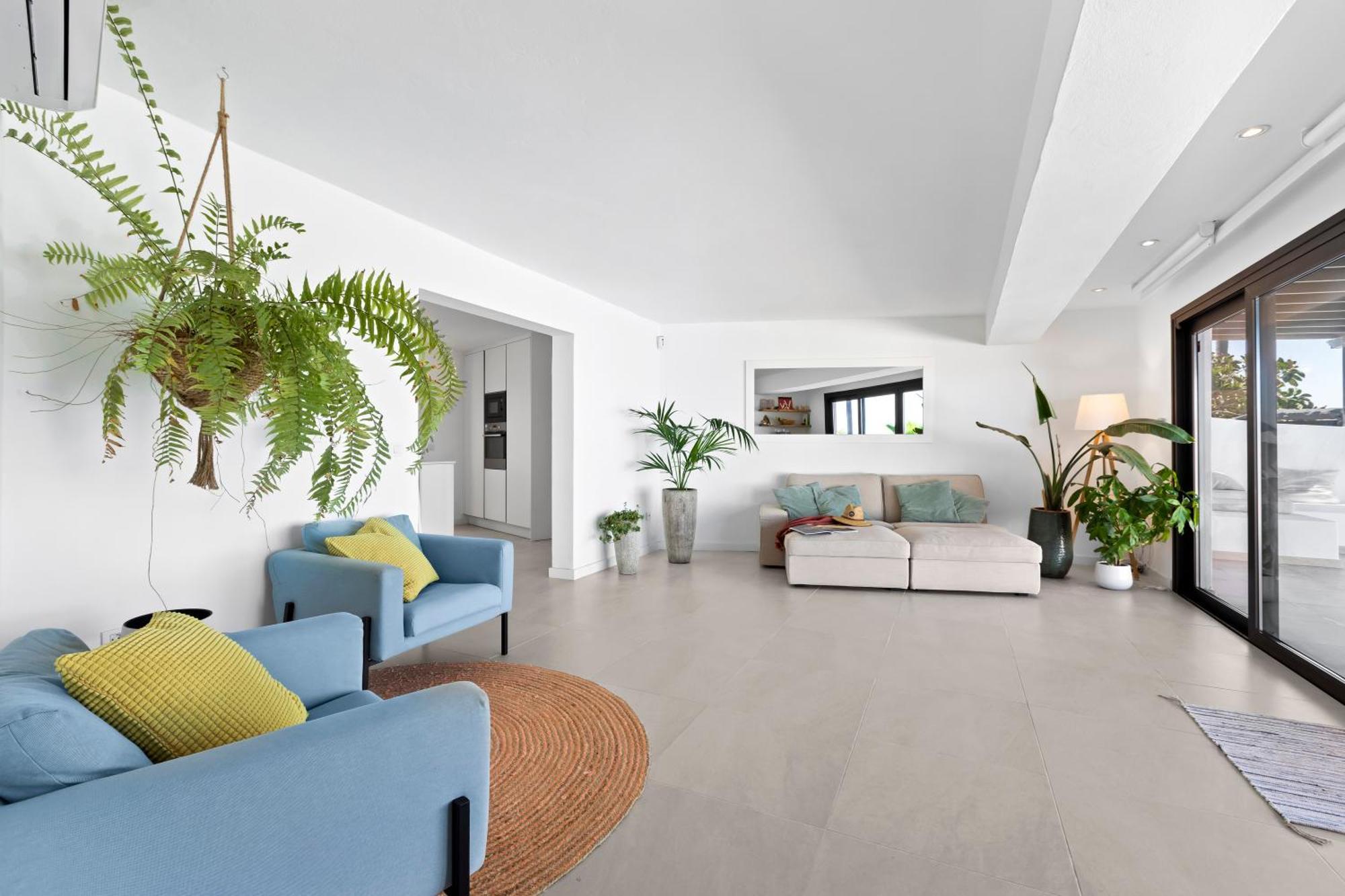 Villa Casa Marina With Pool, Garden And Terrace