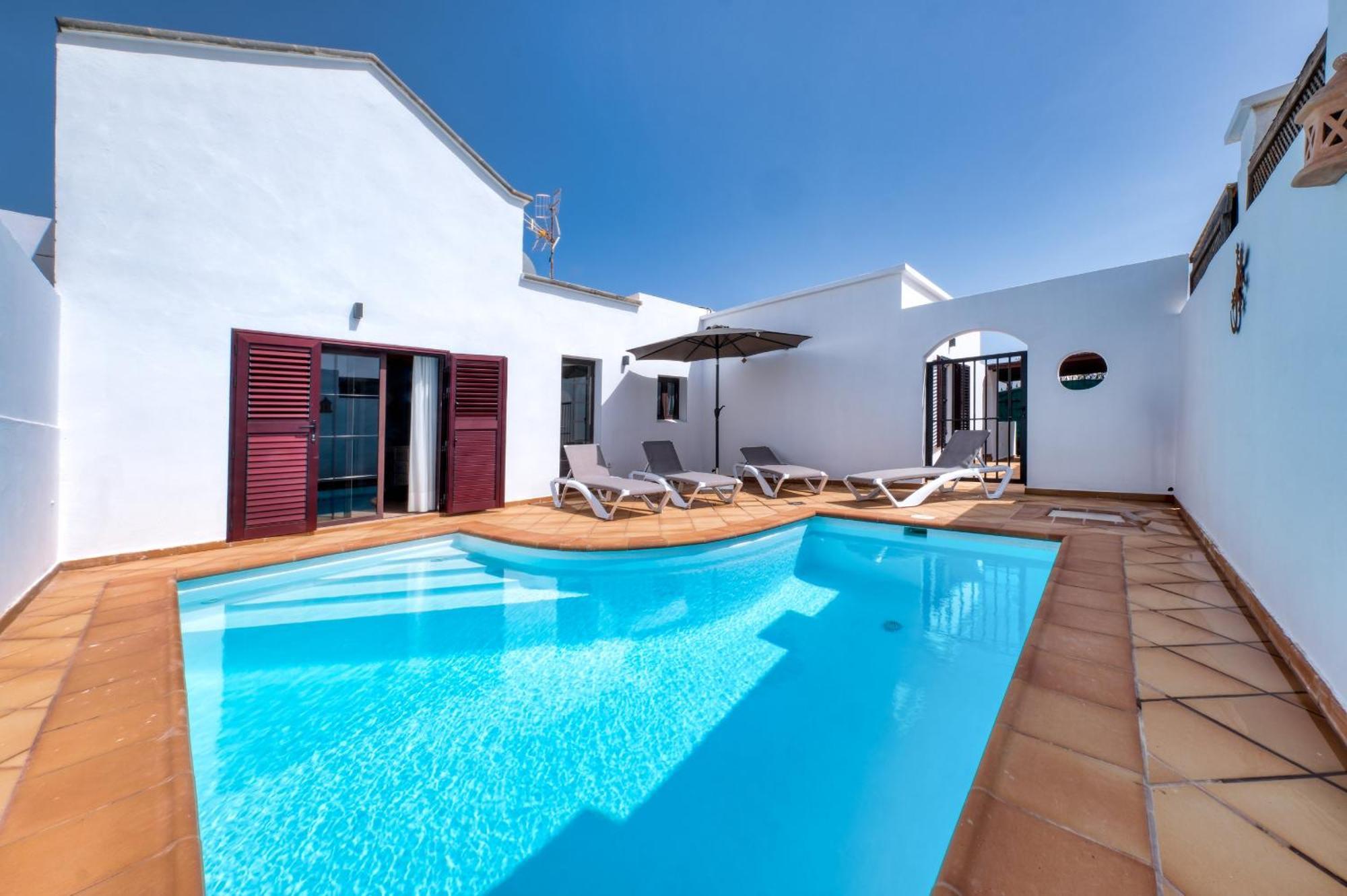 Holiday home Rosa-private Pool, Quiet Area