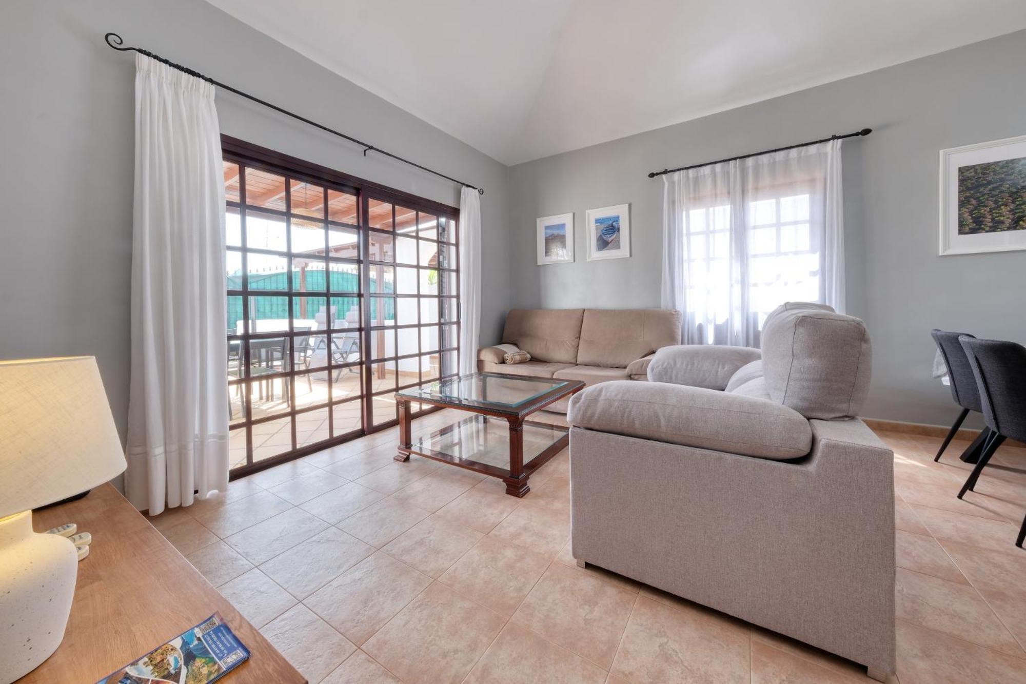 Holiday home Rosa-private Pool, Quiet Area Arrecife (Lanzarote)