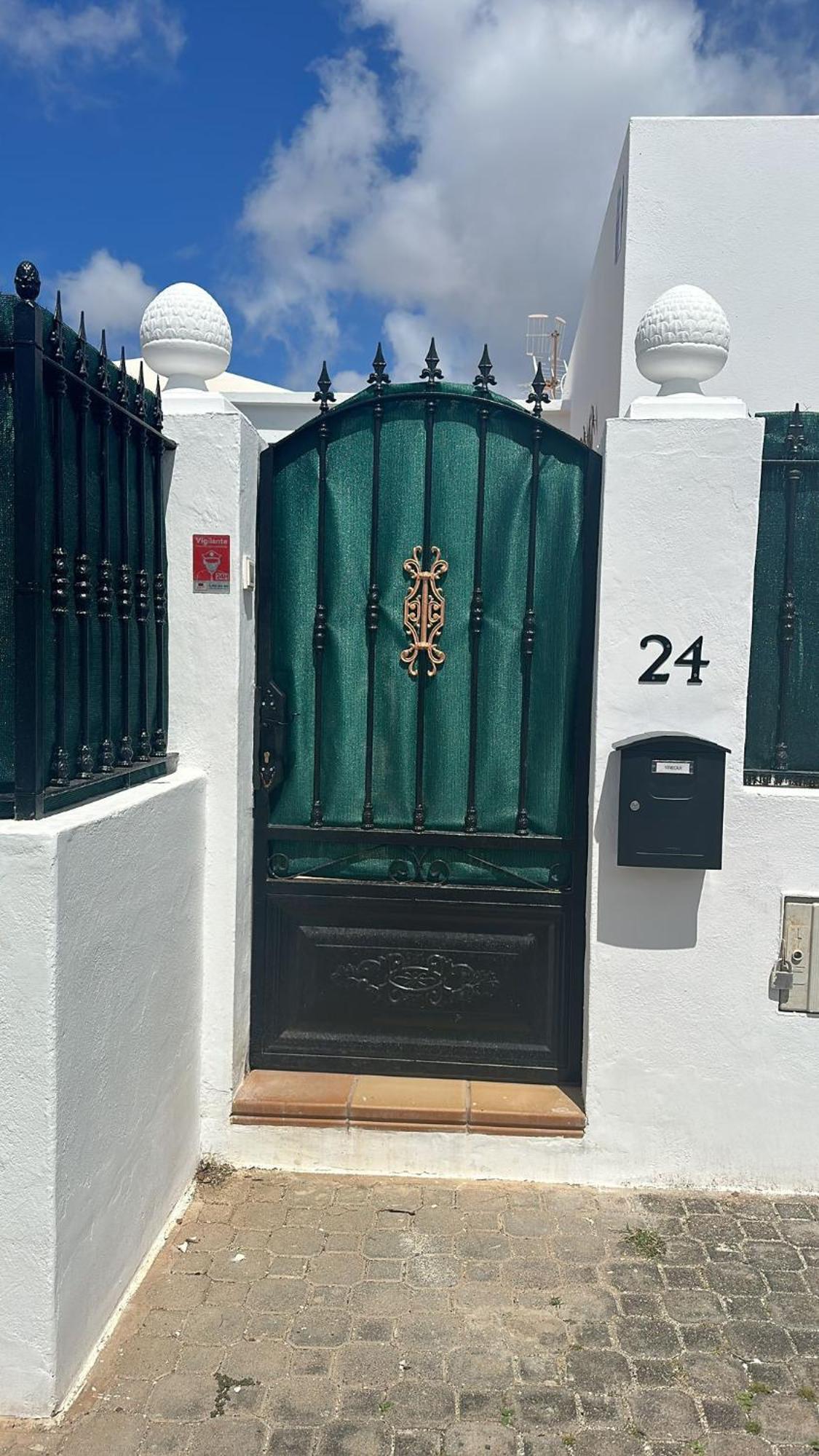 Holiday home Rosa-private Pool, Quiet Area Arrecife (Lanzarote)