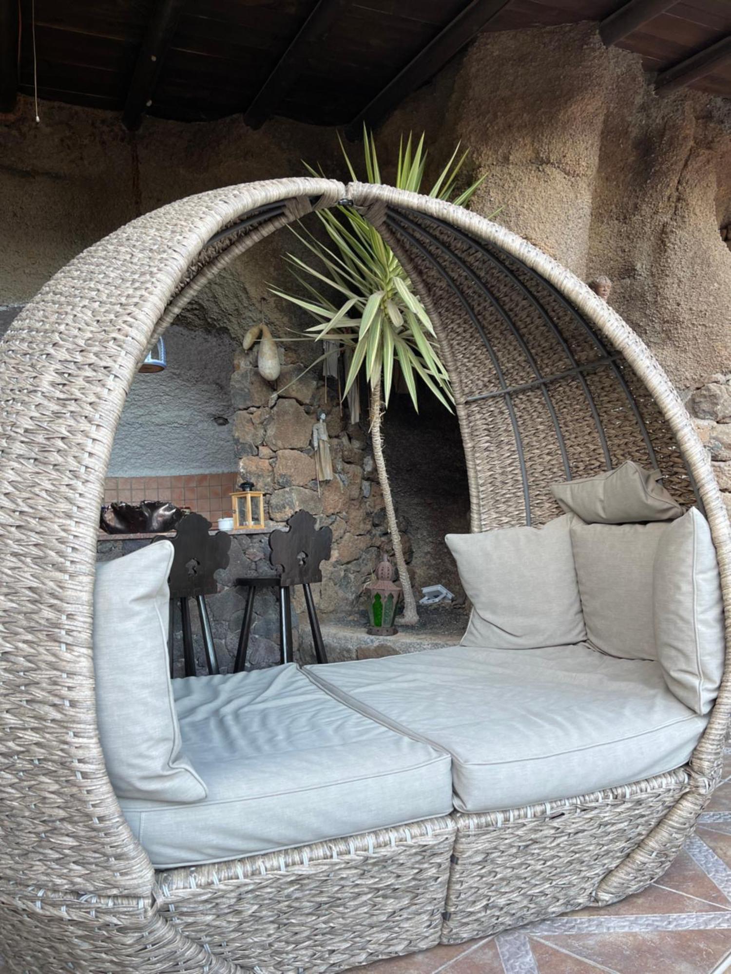 Villa Castillo Lanzarote Sophie - Luxury -sleep In A Volcanic Cave With Heated Pool