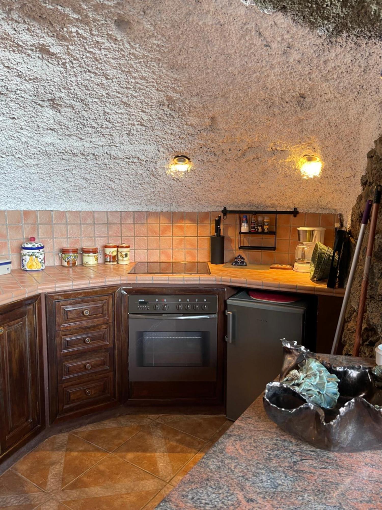 Villa Castillo Lanzarote Sophie - Luxury -sleep In A Volcanic Cave With Heated Pool *