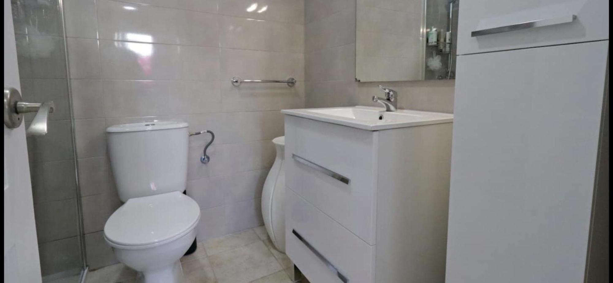Stunning Refurbished 1 Bedroom