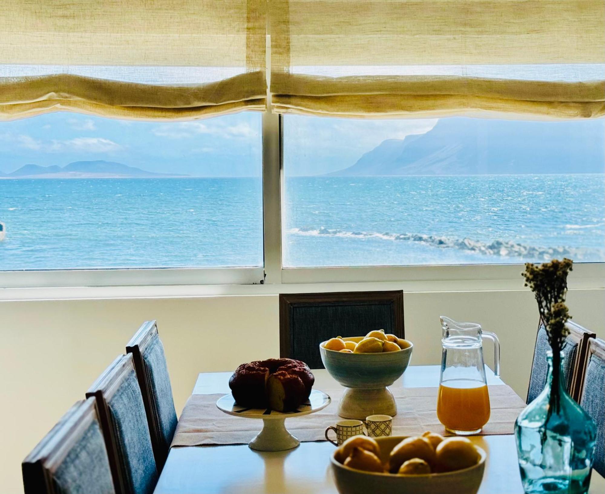Villa Canaryislandshost I Marino Famara