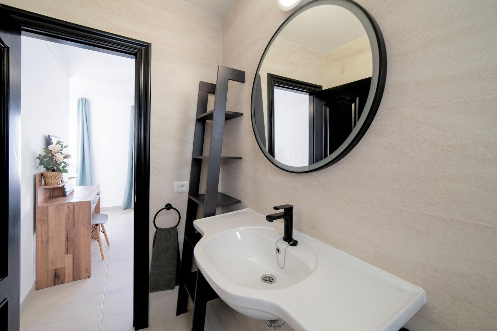 Villa Beautiful Puerto Del Carmen 3 Bedrooms Crystal Private Pool Close To Amenities Lanzarote *