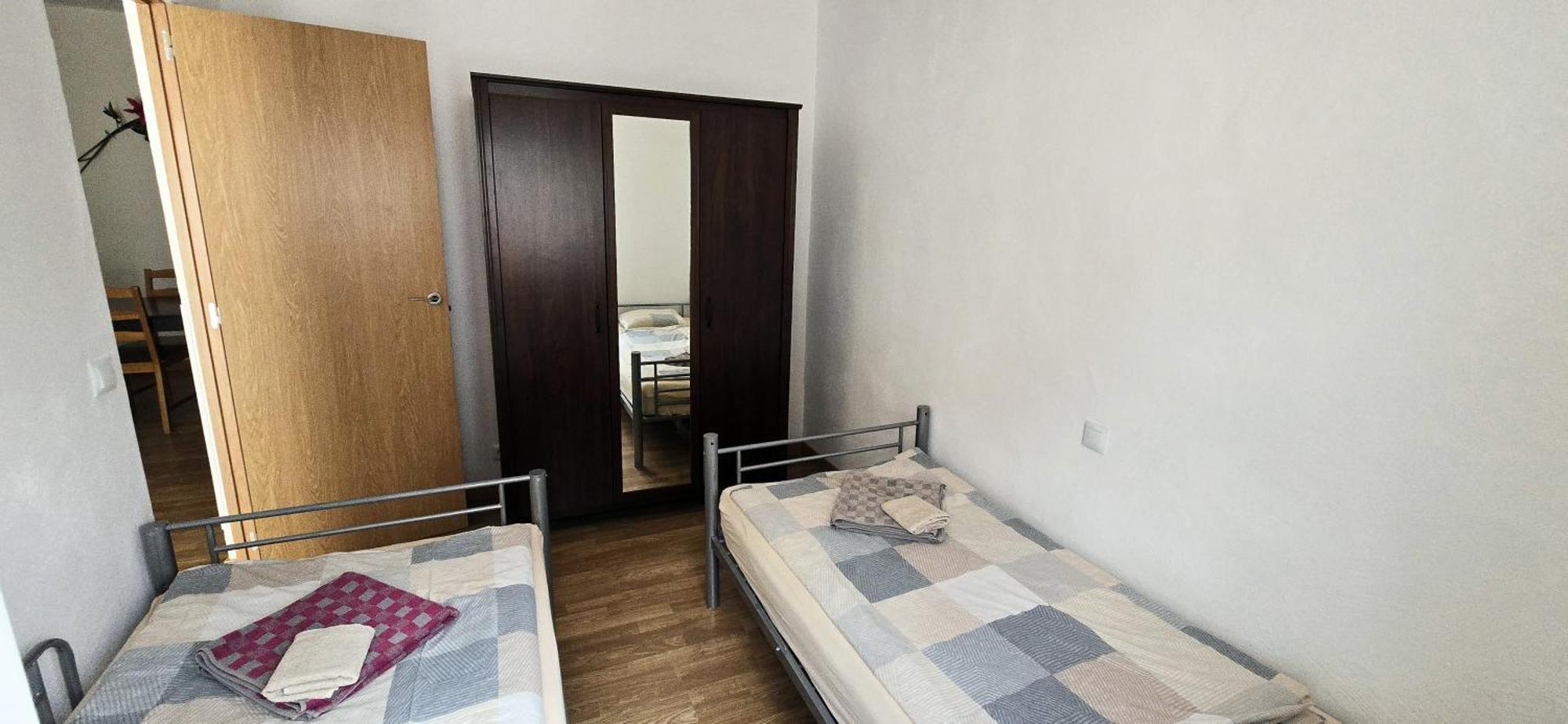Casa Roja 3 - Quiet Resort, Central, Parking *