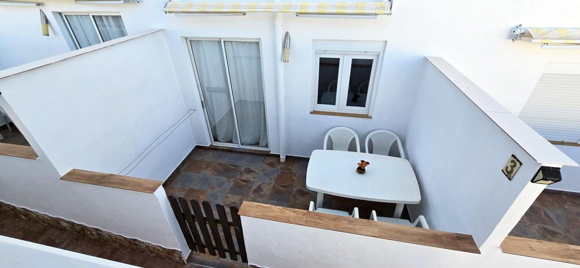 Casa Roja 3 - Quiet Resort, Central, Parking Apartamento