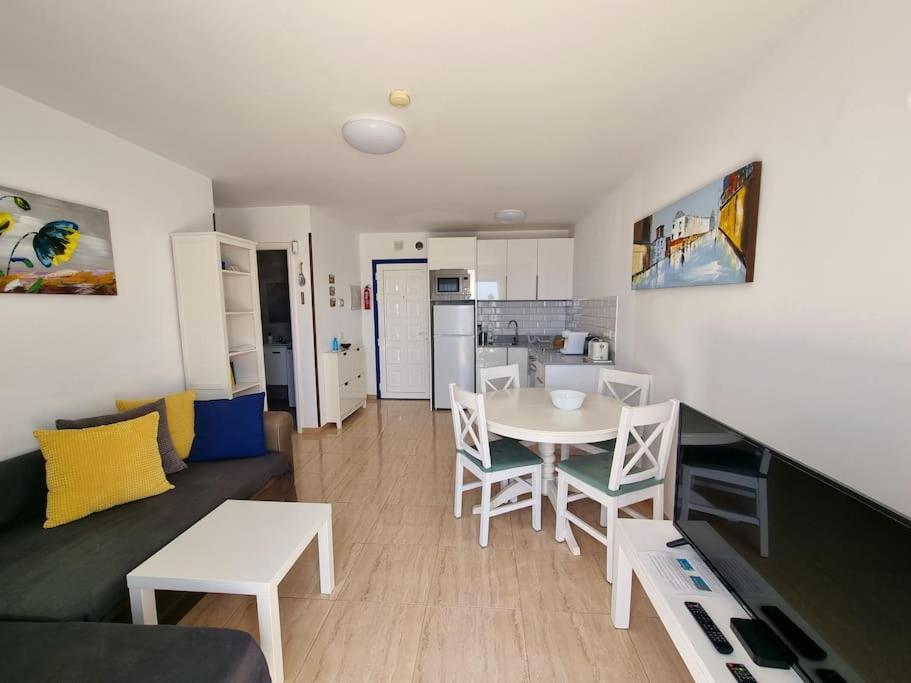 Sea View Atalaya Complex Apartment *