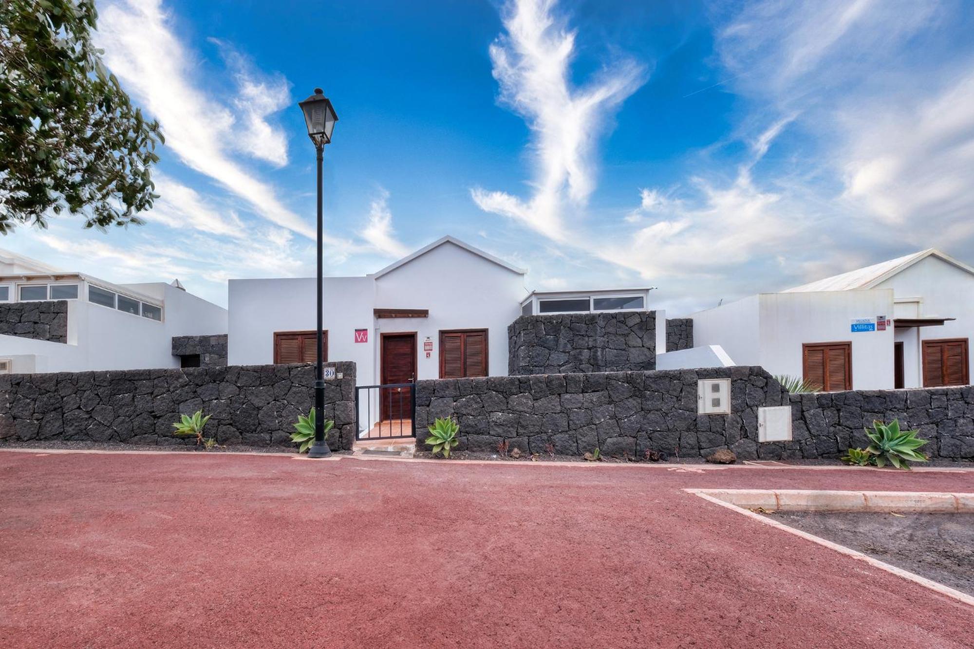 Villa Malolo - Private Pool And Jacuzzi By Lanzarote Vacation Homes * Playa Blanca (Lanzarote)
