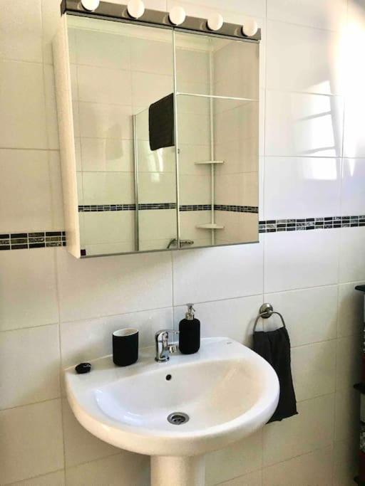 Casa Kazbar, Lovely 1 Bed & Communal Pool Villa