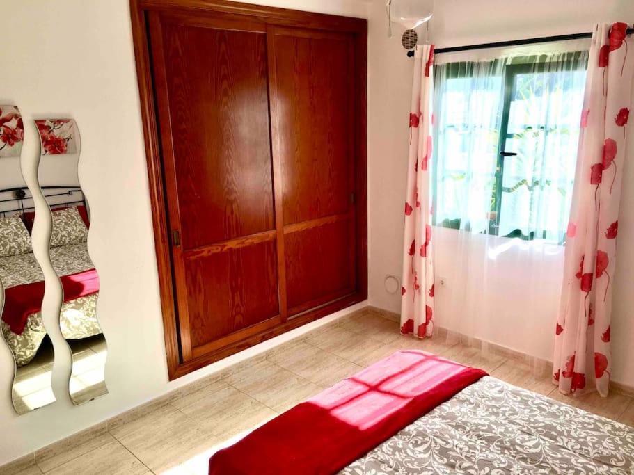 Villa Casa Kazbar, Lovely 1 Bed & Communal Pool Playa Blanca (Lanzarote)