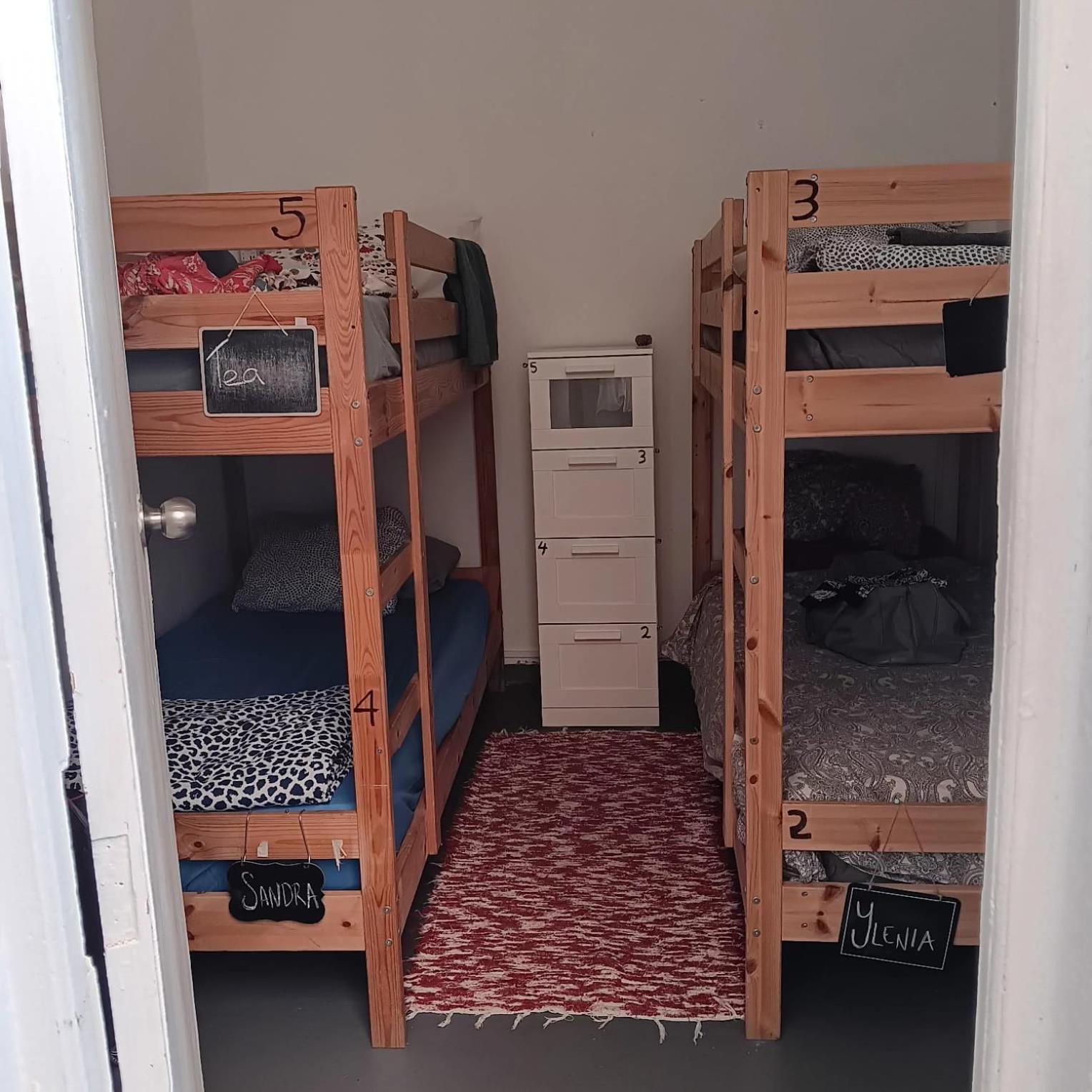 La Casita De *