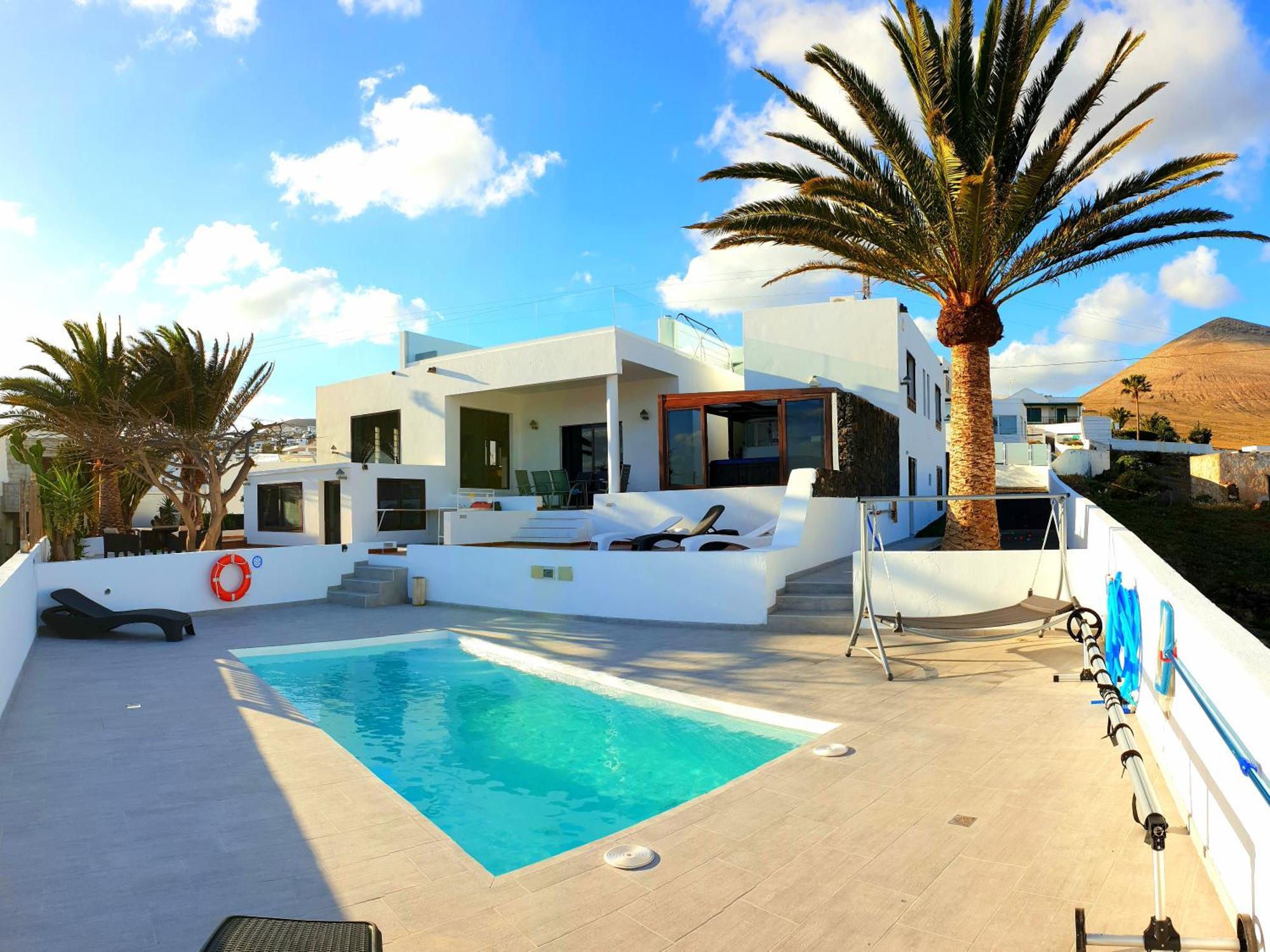 Vista Mar I, Meerblick, 360 Qm, Heated Pool, Hot Tube, Roof Terrace, Gaming Room, Wifi Villa