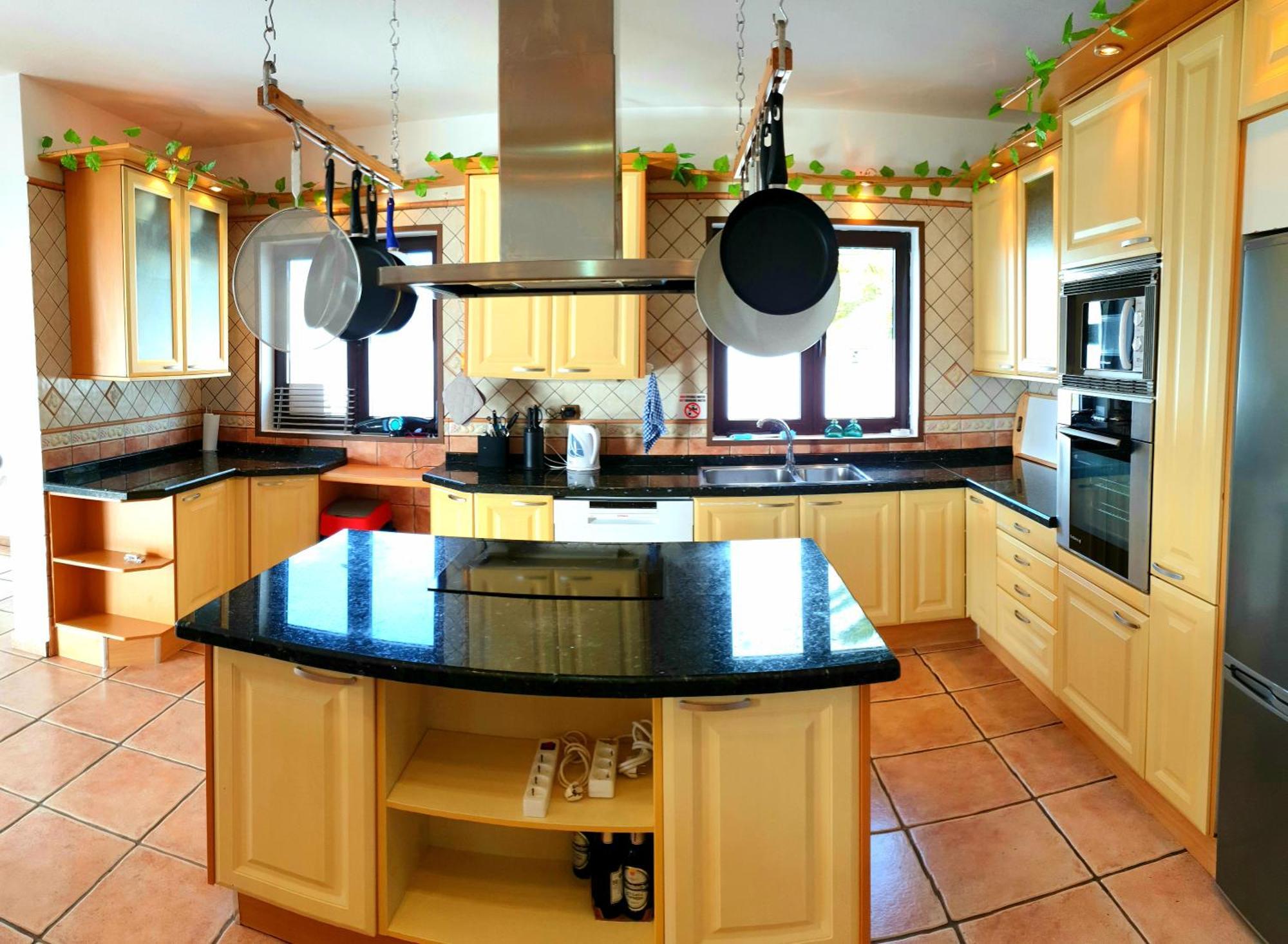 Vista Mar I, Meerblick, 360 Qm, Heated Pool, Hot Tube, Roof Terrace, Gaming Room, Wifi *