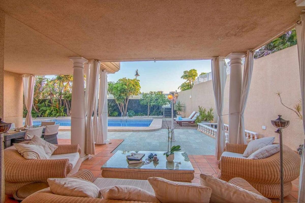 La Concha Beachfront Heated Pool Apartment Playa Honda (Lanzarote)