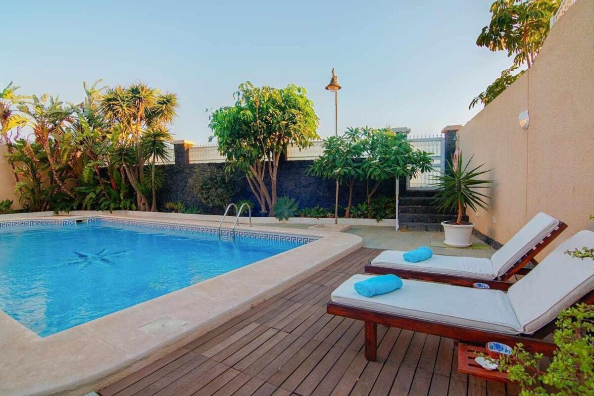La Concha Beachfront Heated Pool *
