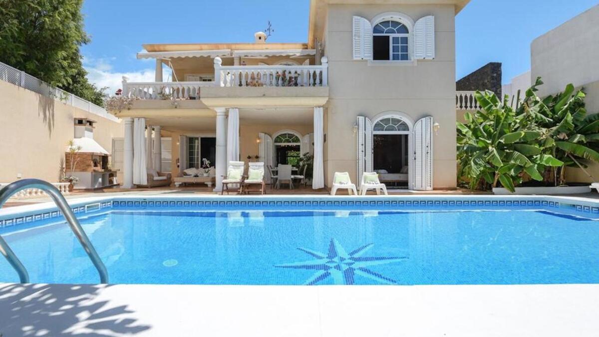 La Concha Beachfront Heated Pool * Playa Honda (Lanzarote)