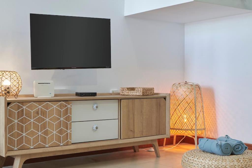 Apartamento Calero Surfin - Shared Pool, 10 Minutes Walking To Harbour