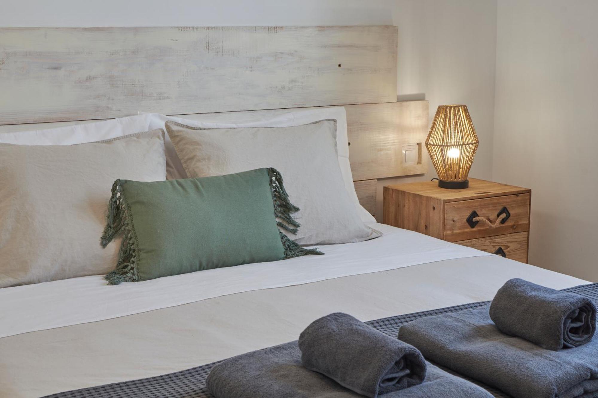 Calero Surfin - Shared Pool, 10 Minutes Walking To Harbour Apartamento *
