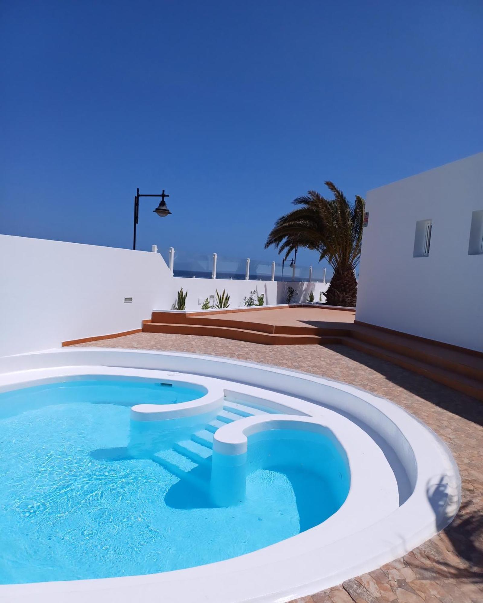 Blue Miracle Arrecife (Lanzarote)