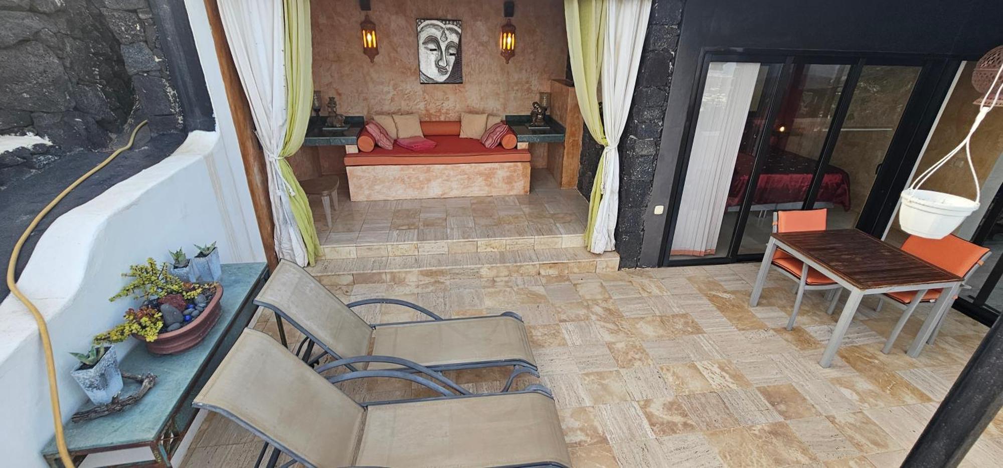 La Ranita Uno Parnas Apartment *